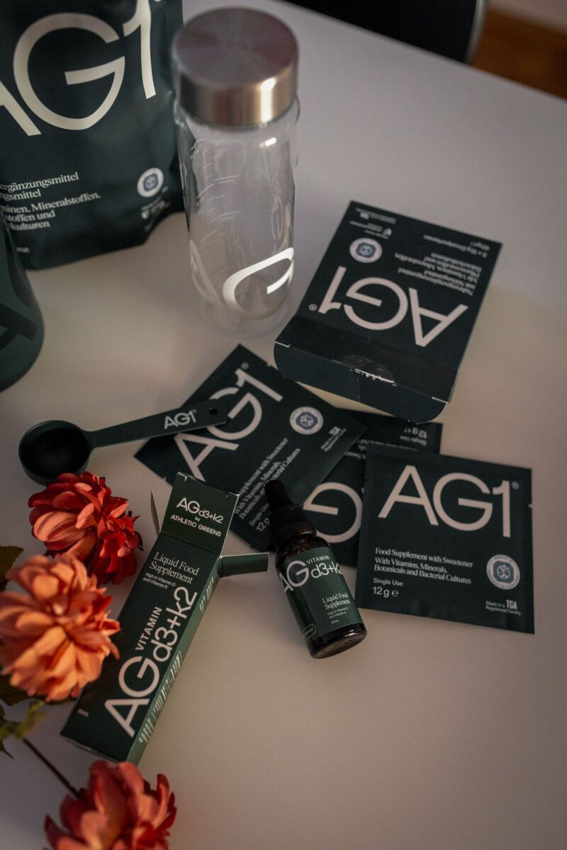 AG1 Athletic Greens im Test! Erfahrungen und Verbesserung für Haut, Haare und Verdauung jetzt auf dem Beautyblog!