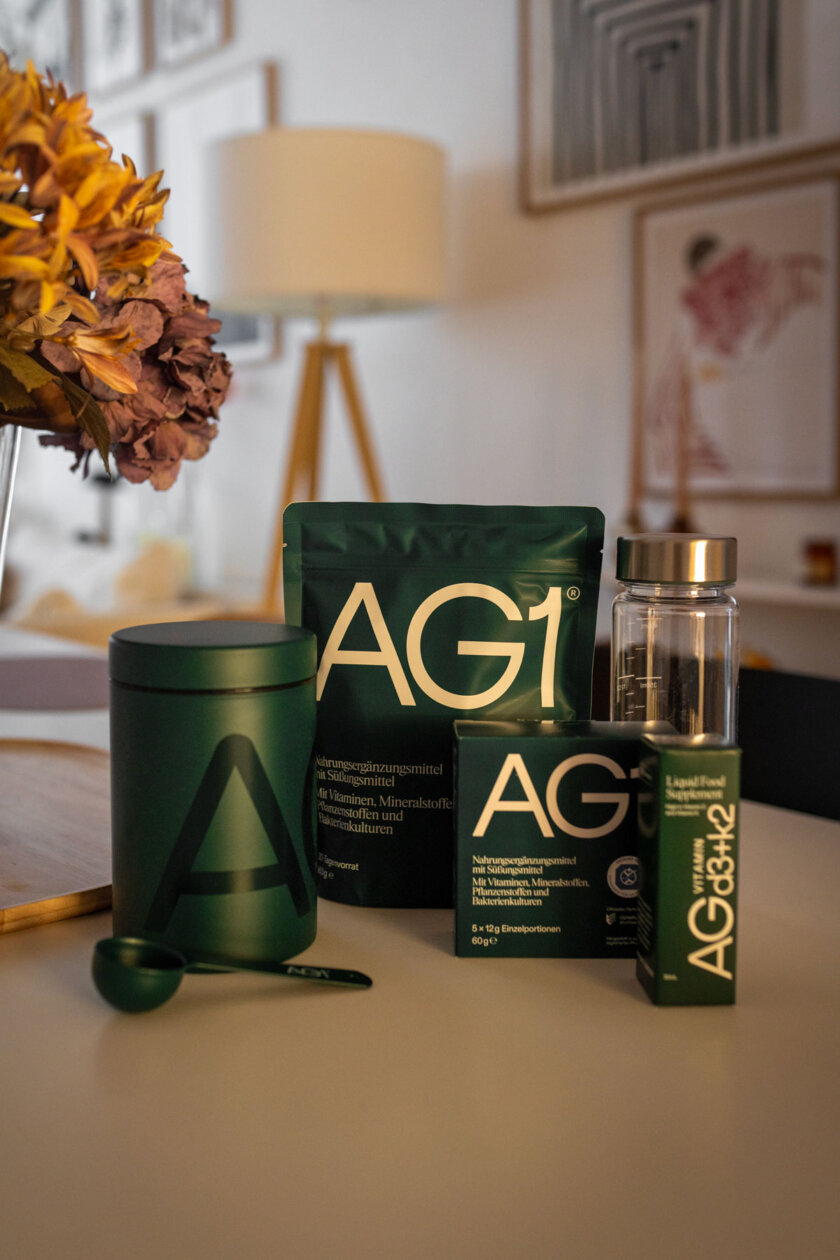 AG1 Athletic Greens im Test! Erfahrungen und Verbesserung für Haut, Haare und Verdauung jetzt auf dem Beautyblog!